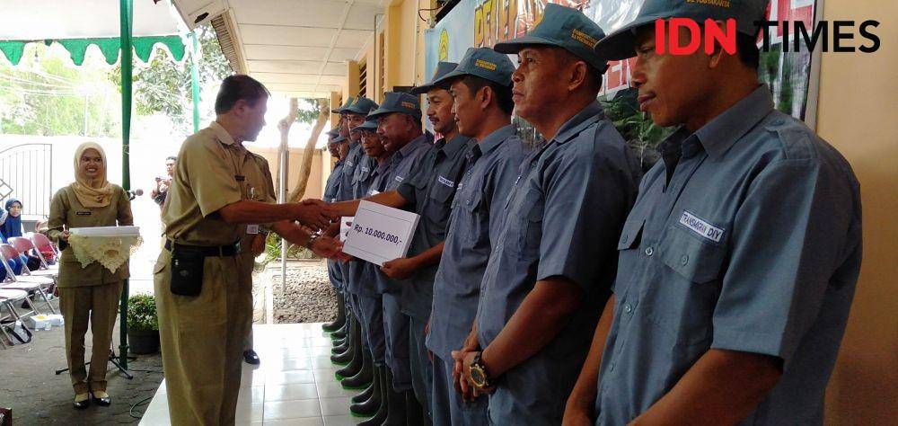 Pemkab Bantul beri bantuan Rp 10 juta kepada 10 KK yang ikuti transmigrasi. IDN Times/Daruwaskita