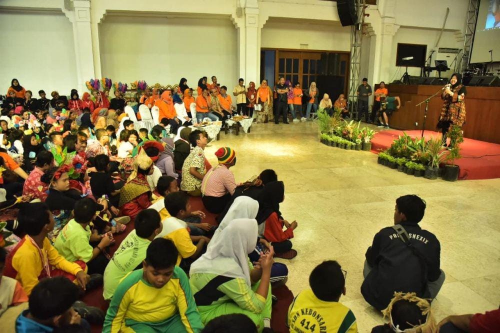Wali Kota Surabaya Tri Rismaharini saat menghadiri acara Semarak Hari Disabilitas, Minggu (1/12). Dok Humas Pemkot Surabaya