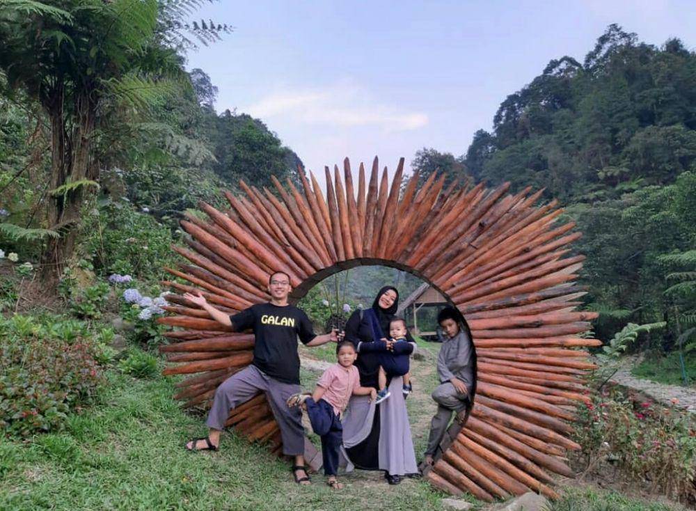 instagram.com/mayadwiyulianti