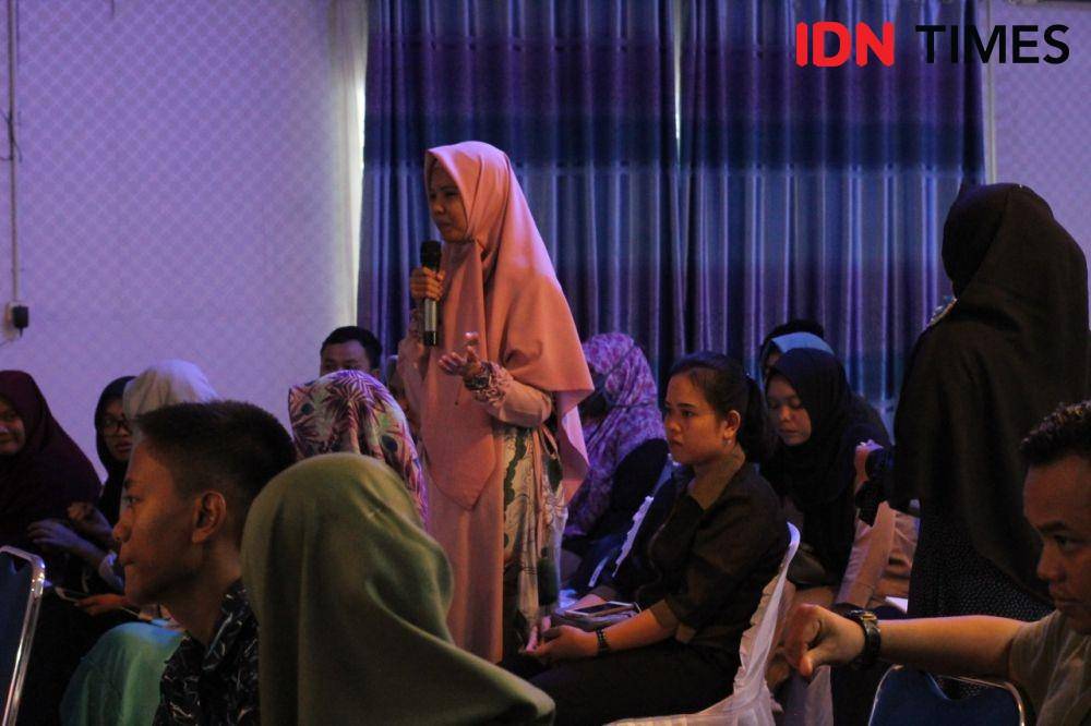 Diskusi Publik di Aula BKKBN Sumatera Utara (IDN Times/Masdalena Napitupulu)