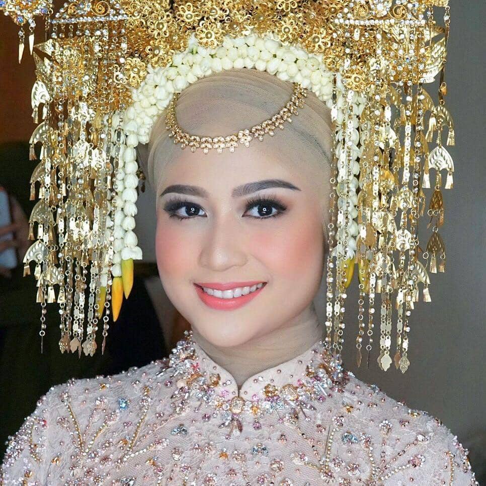 instagram.com/allyssahawadi