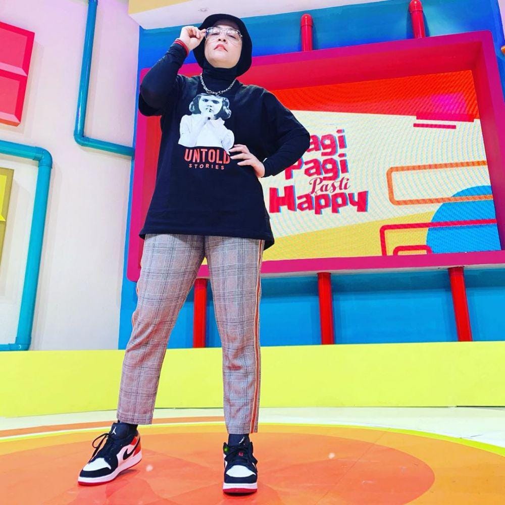 Instagram/astridkuya