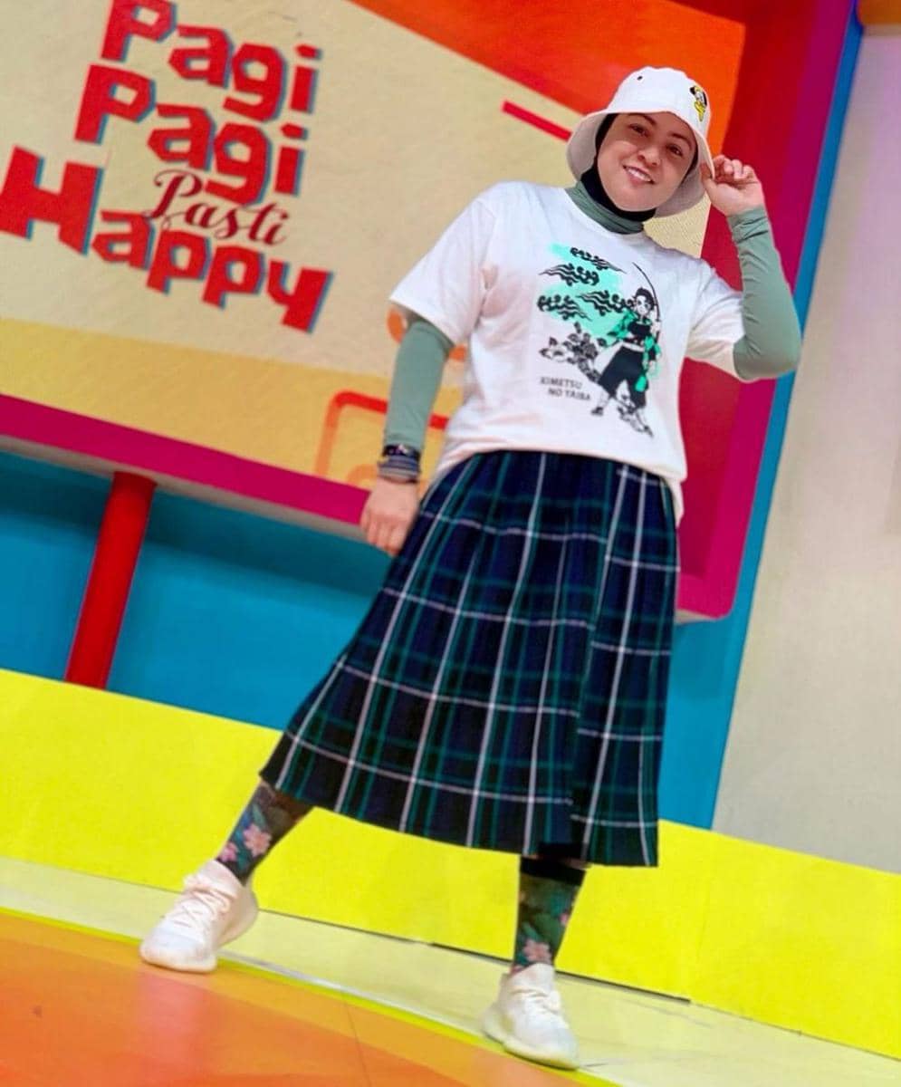 Instagram/astridkuya