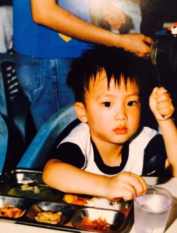 twitter.com/jinswholeworld