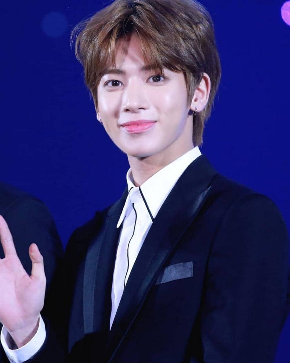 Instagram.com/taehyun_t.x.t_