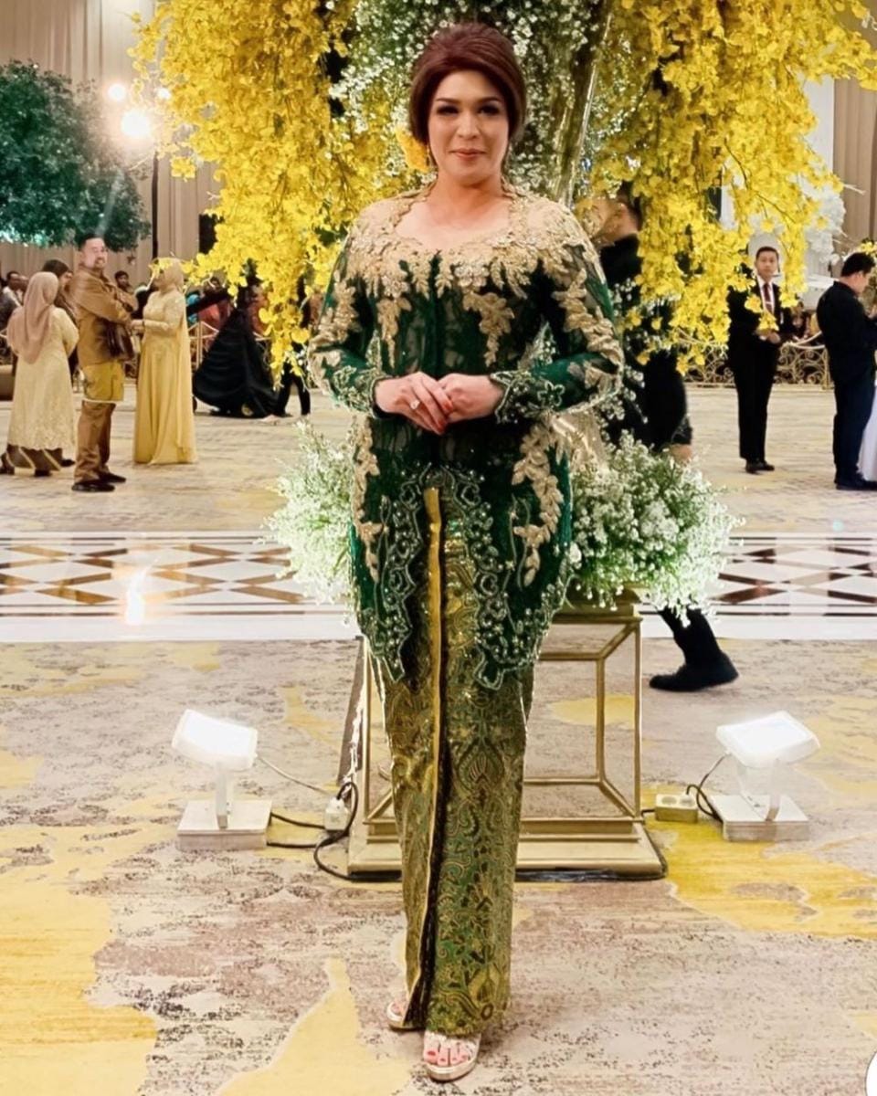 instagram.com/dewi_bamsoet