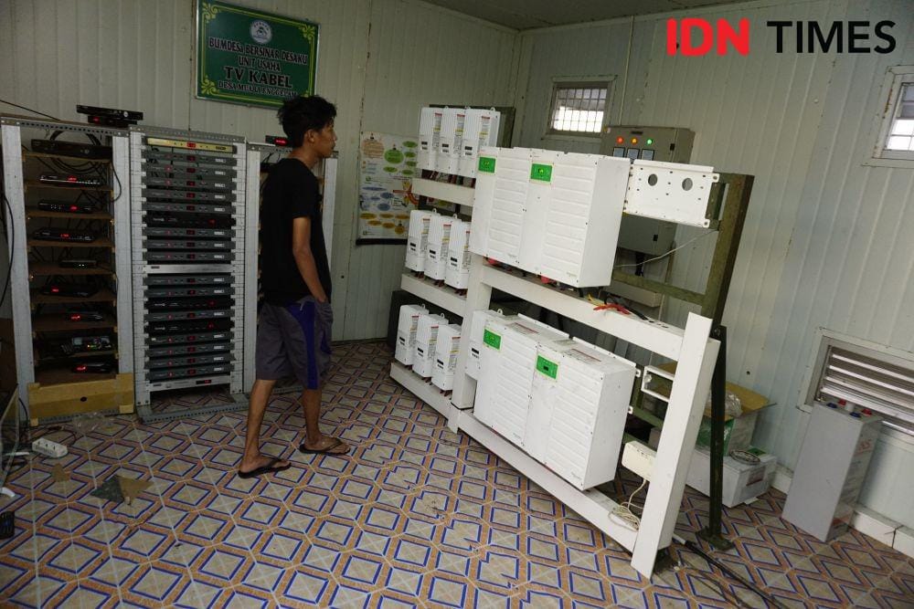 PLTS Desa Muara Enggelam ini tempat mengelola panas matahari untuk dijadikan listrik. IDN Times/Surya Aditya