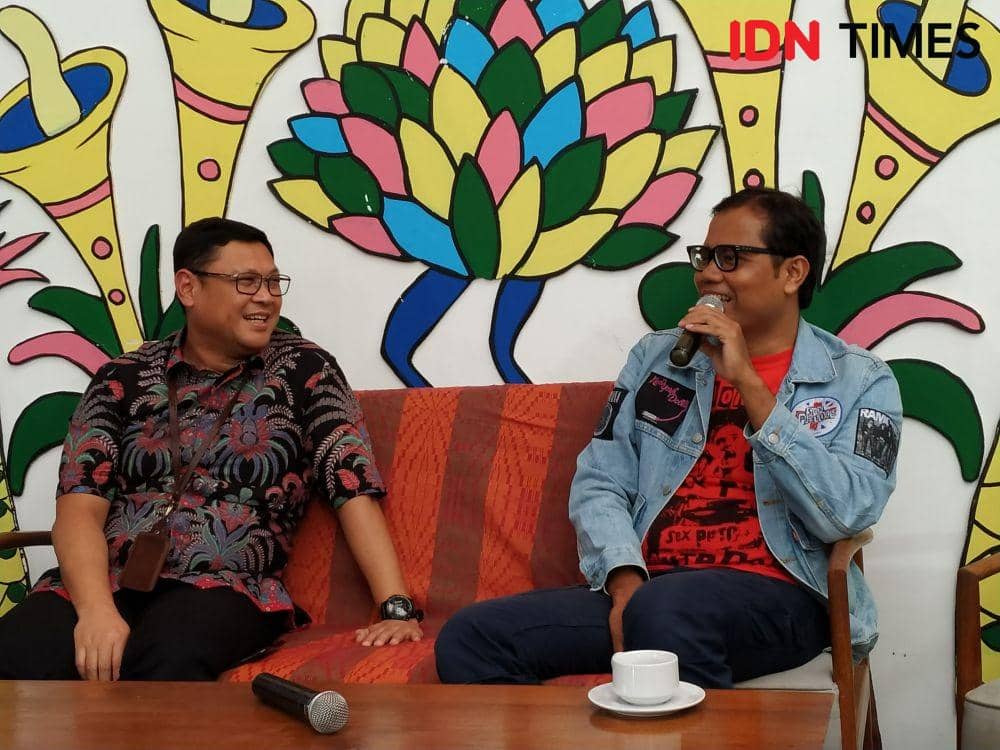 (kanan) Soleh Solihun dalam press conference Joyland Festival 2019 di Jakarta. 3 Desember 2019. IDN Times/Nadia Umara