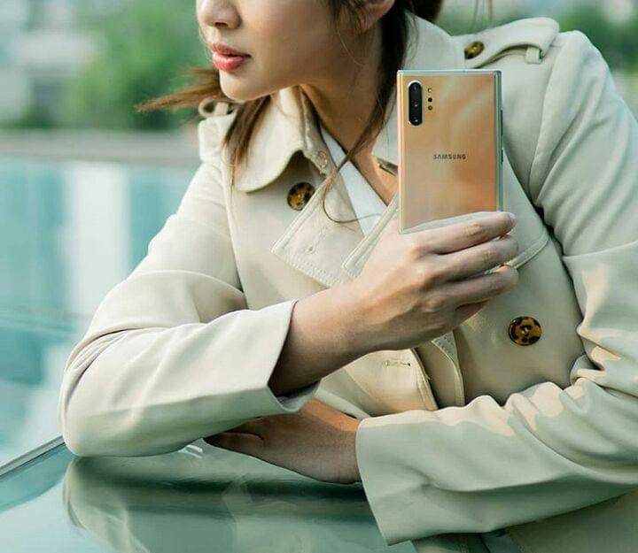 instagram.com/@samsung_id