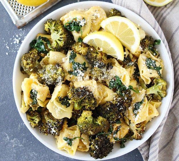 twopeasandtheirpod.com