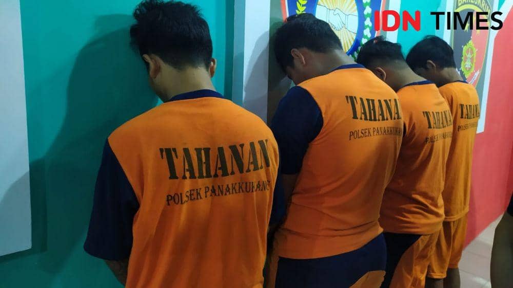 Tersangka penyerangan Kampus Unifa, dalam ekspos di Mako Polse Panakkukang, Selasa (3/11) / Sahrul Ramadan