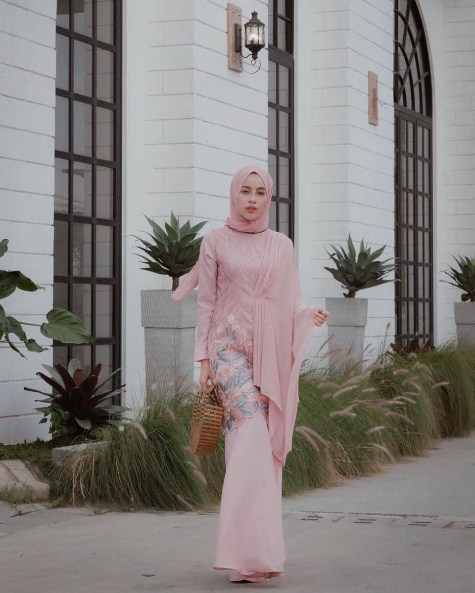 instagram.com/aghniapunjabi/