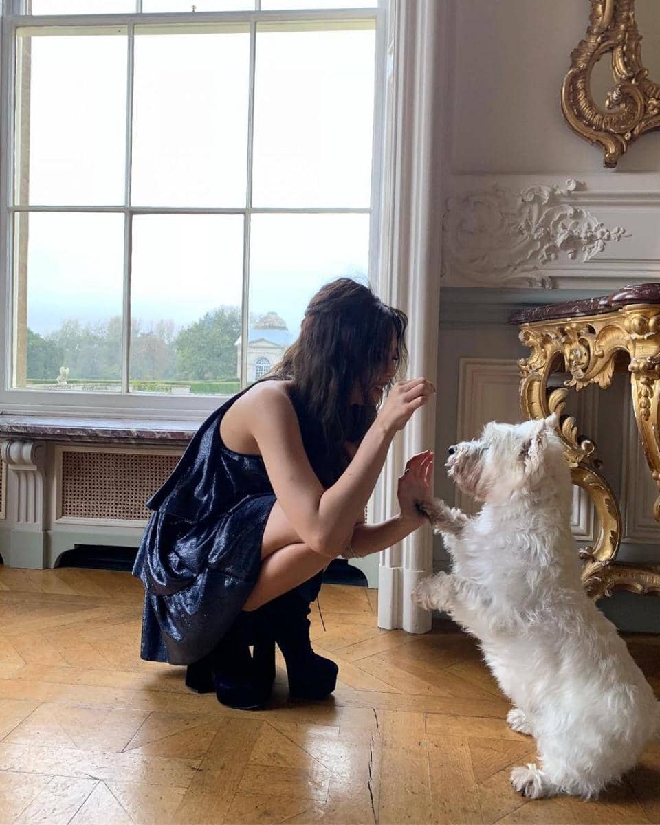 instagram.com/jennierubyjane