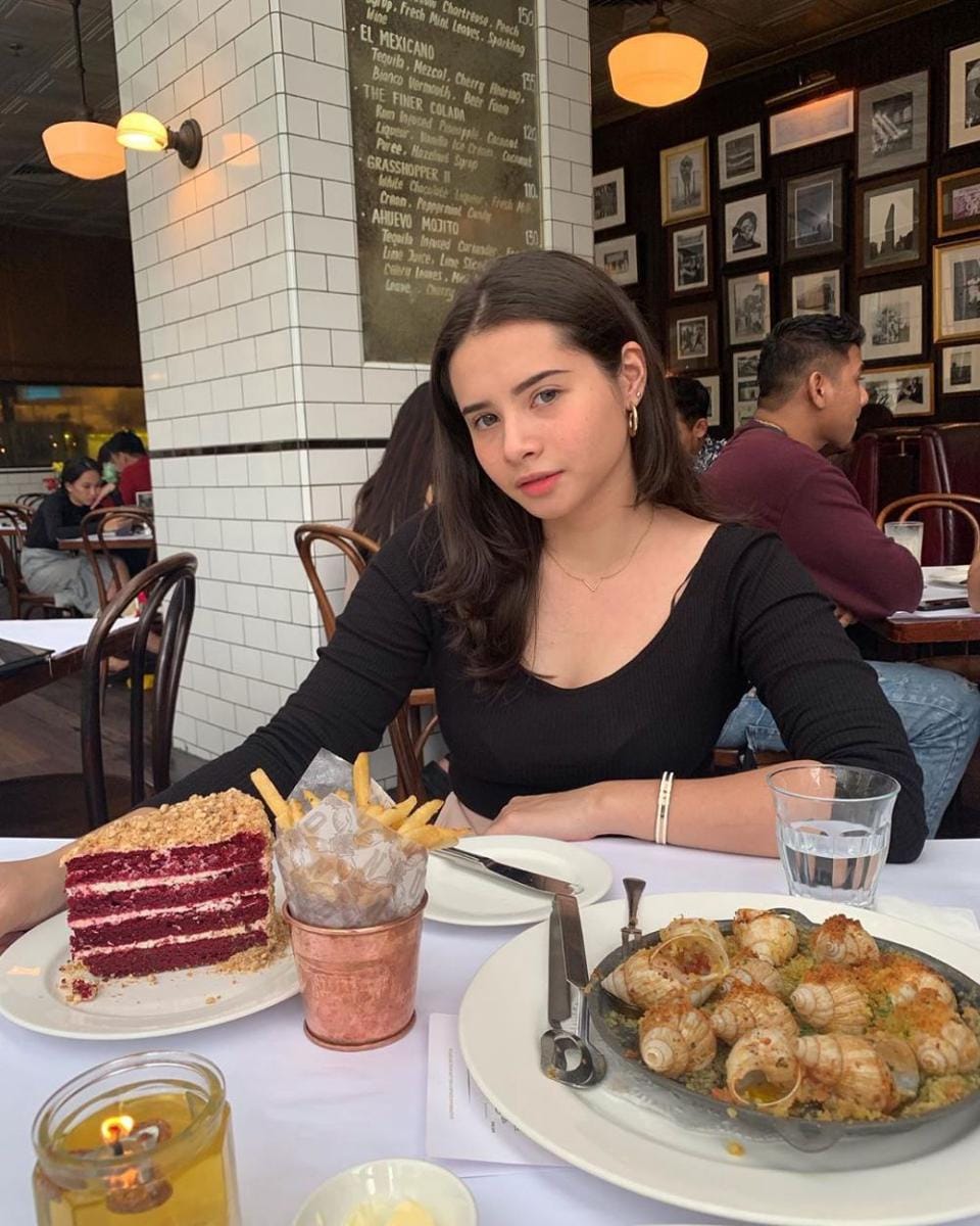 instagram.com/jovitakaren