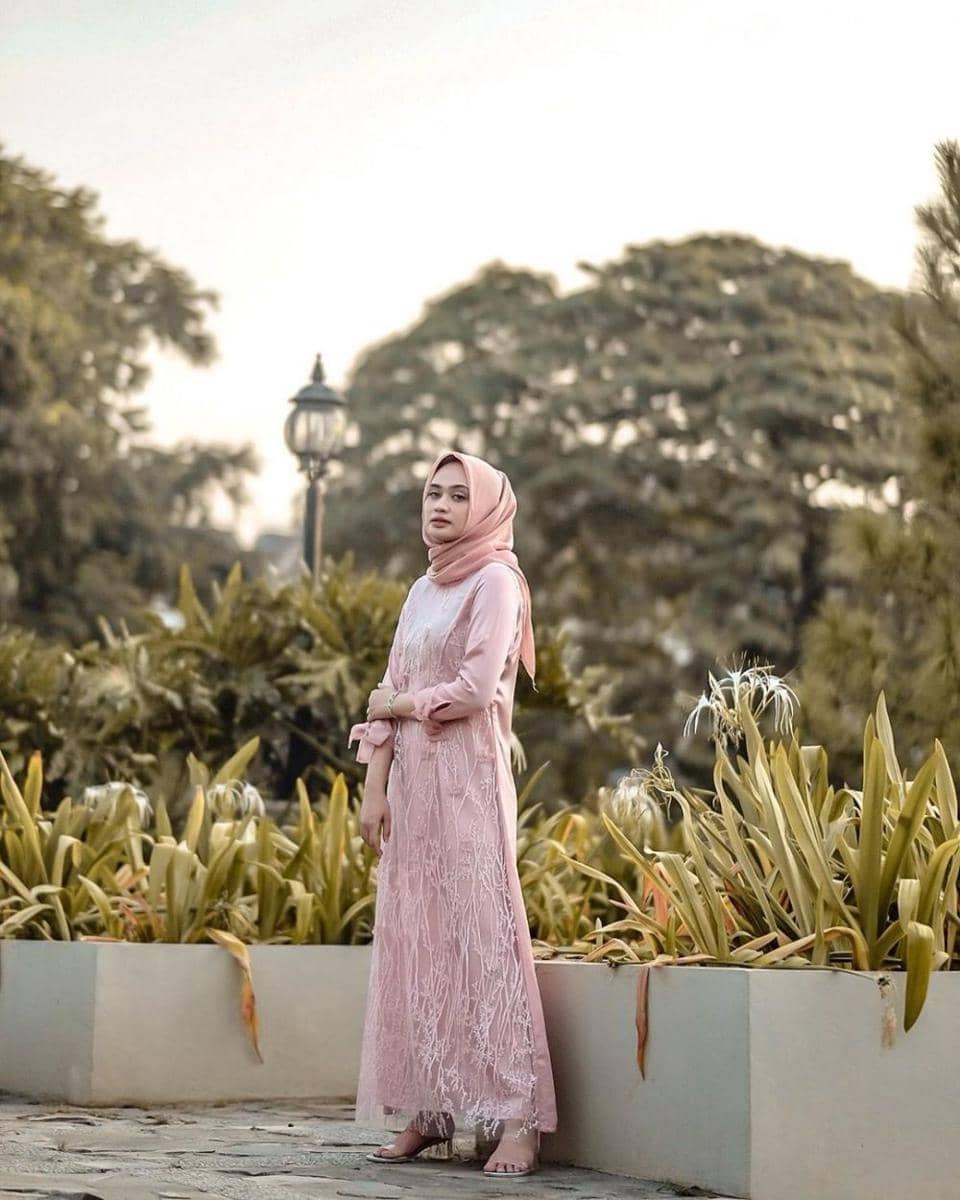 instagram.com/shellaalaztha