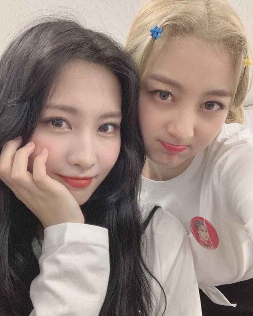 instagram.com/twicetagram