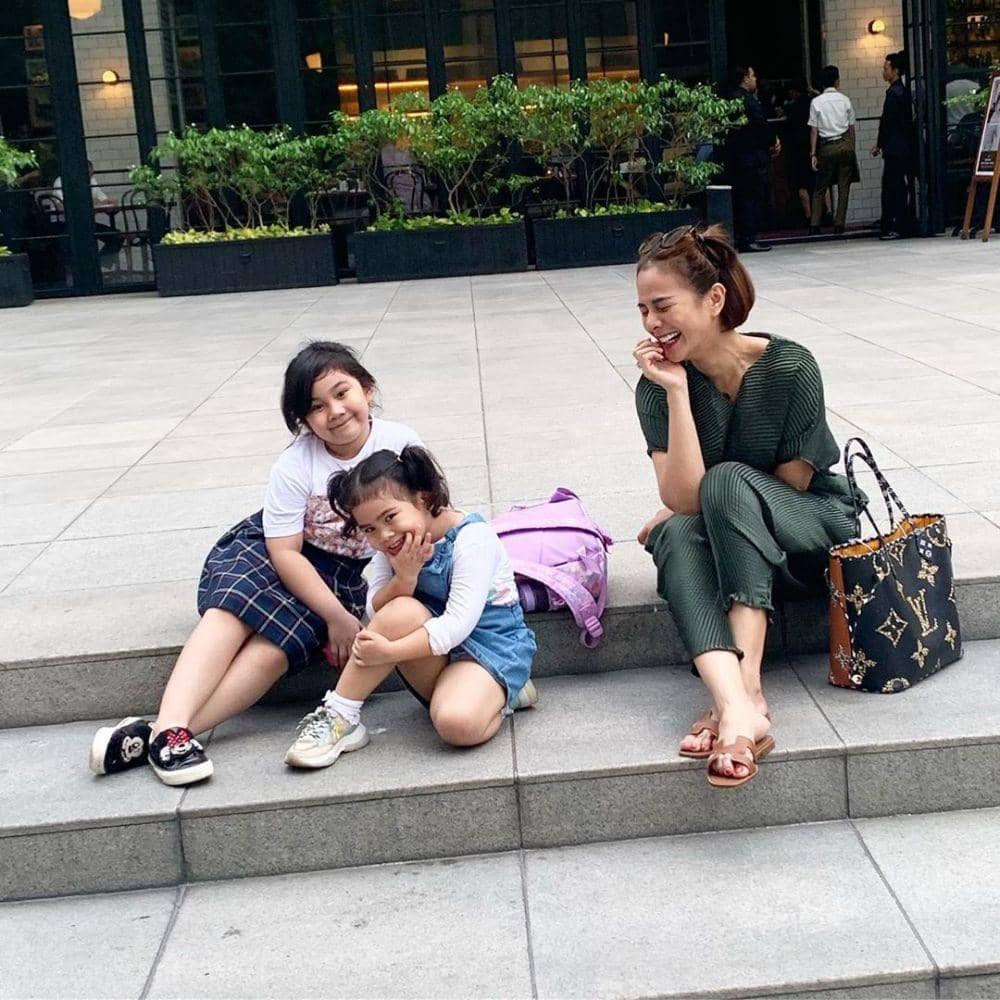 instagram.com/astridtiar127