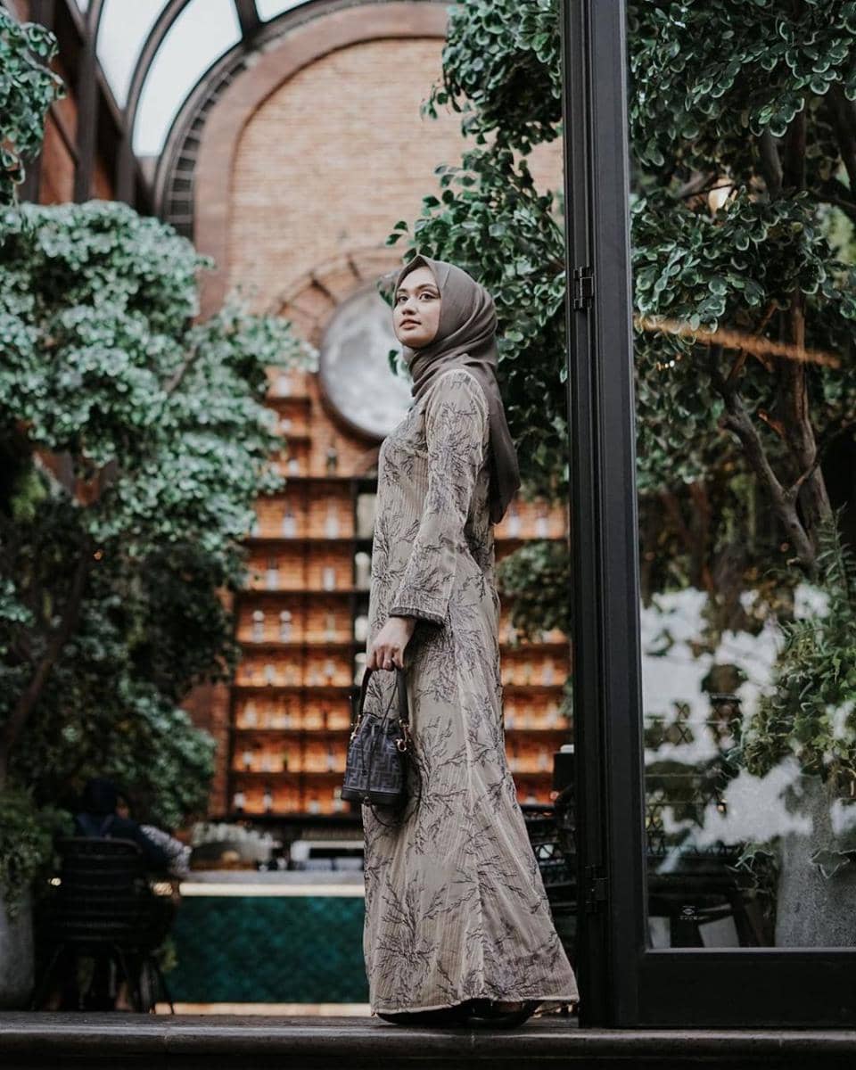 instagram.com/shellaalaztha