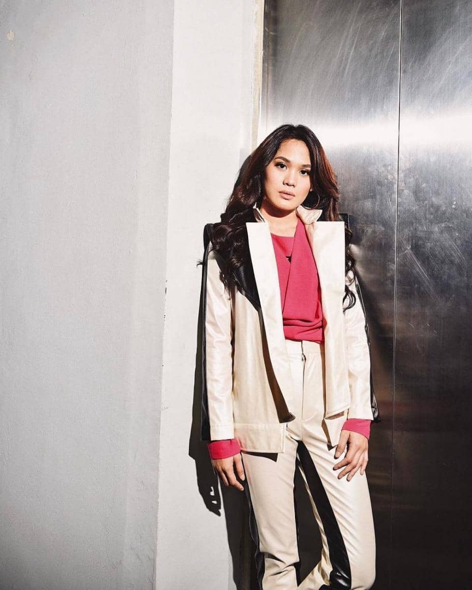 Instagram.com/sherylsheinafia/