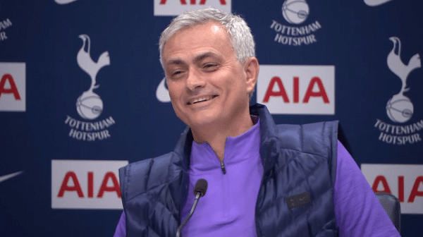 Jose Mourinho di sesi konferensi pers bersama Spurs. metro.co.uk
