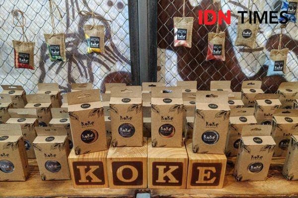 Pewangi mobil aroma kopi dari Koke - IDN Times/Rijalu Ahimsa