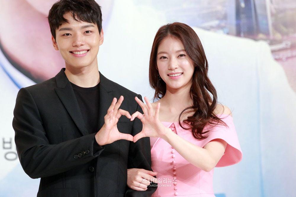 twitter.com/theseoulstory