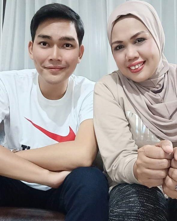 Instagram/ellysugigi_real_