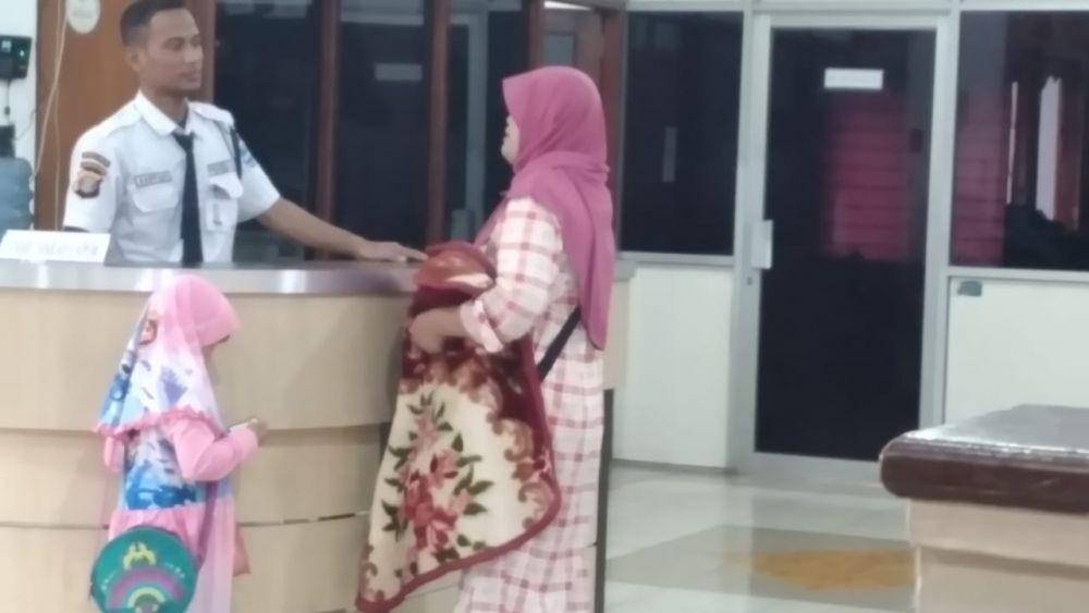 AN melaporkan kepada DPRD Balikpapan atas dugaan pencabulan yang dialami anaknya. Sumber: Istimewa
