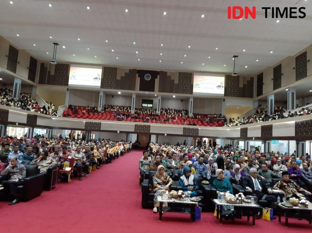 Rapat Senat Terbuka Universitas Negeri Padang, Anugerah Doktor Honoris Causa untuk Muhammad Jusuf Kalla, Kamis, 5 Desember 2019. IDN Times/Uni Lubis