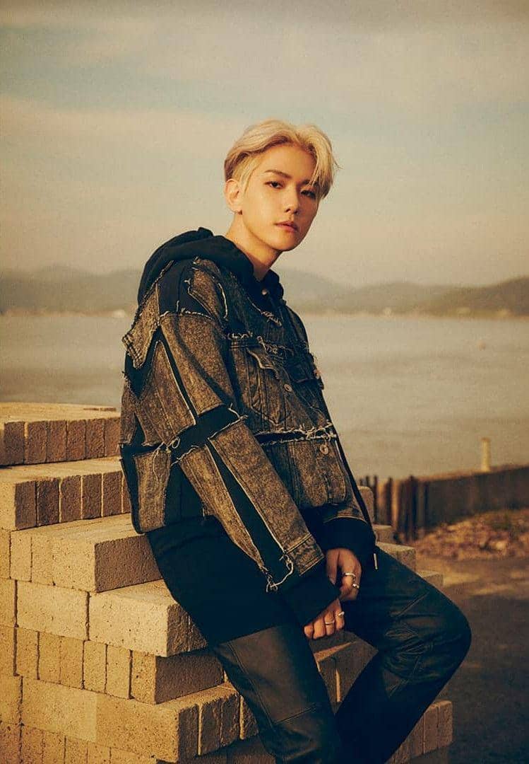 Instahram.com/weareone.exo