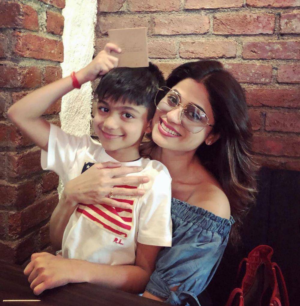 instagram.com/shamitashetty_official