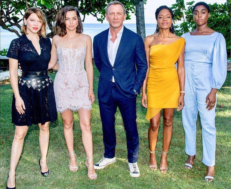 instagram.com/ana_d_armas