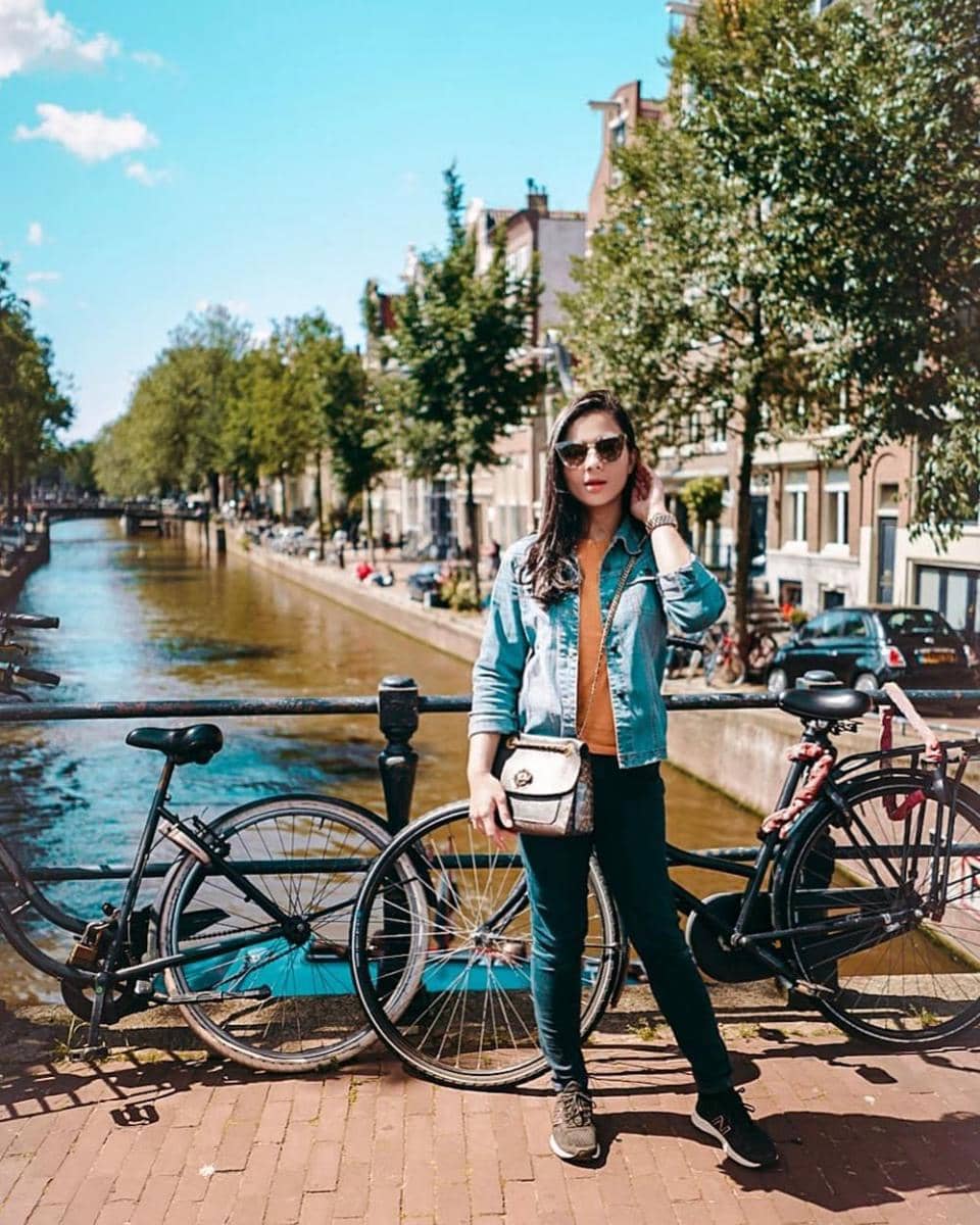 Instagram/eriskarein