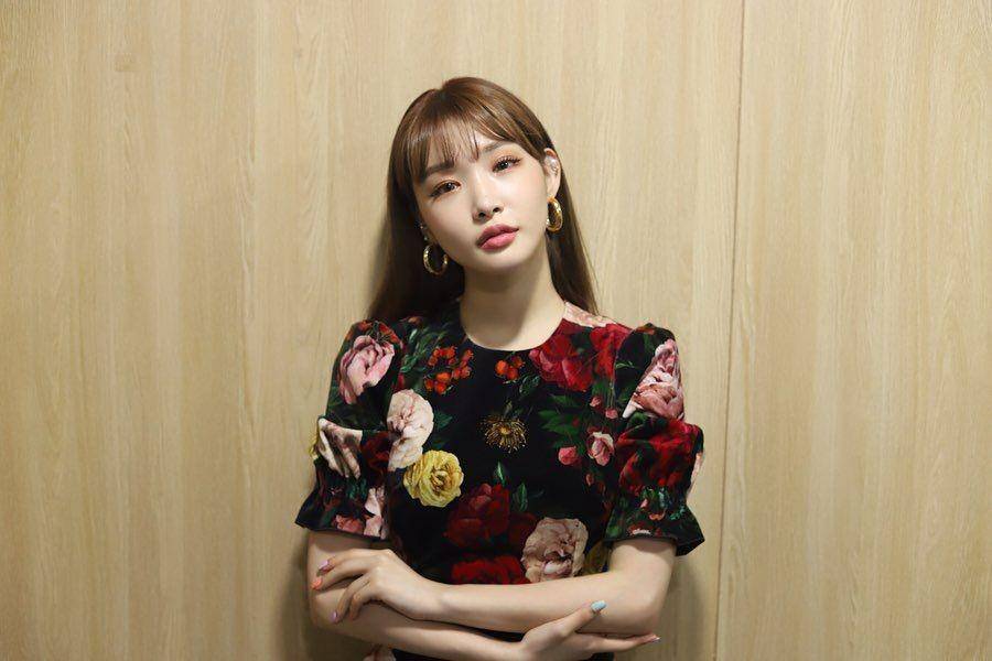 instagram.com/chungha_official