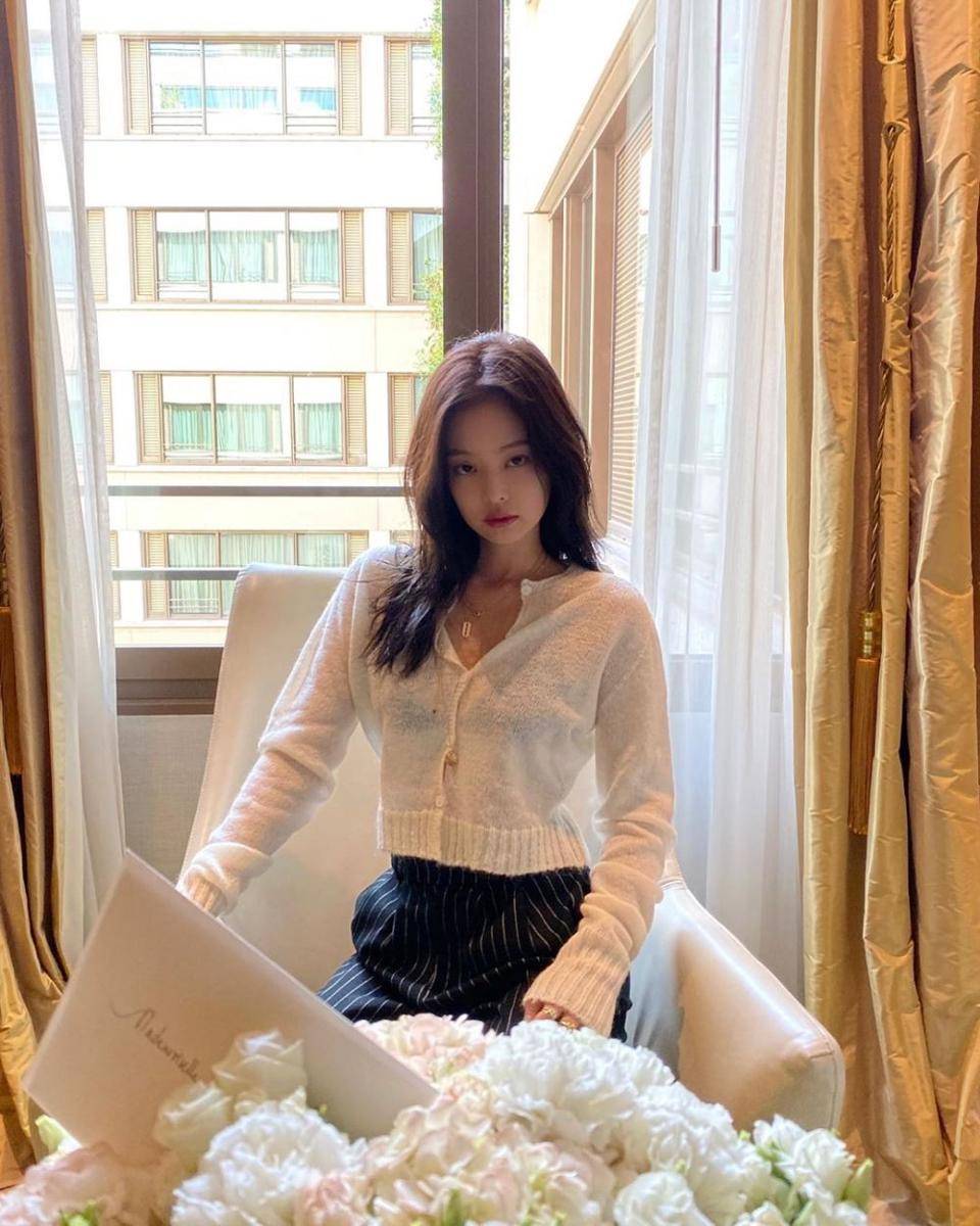 instagram.com/jennierubyjane