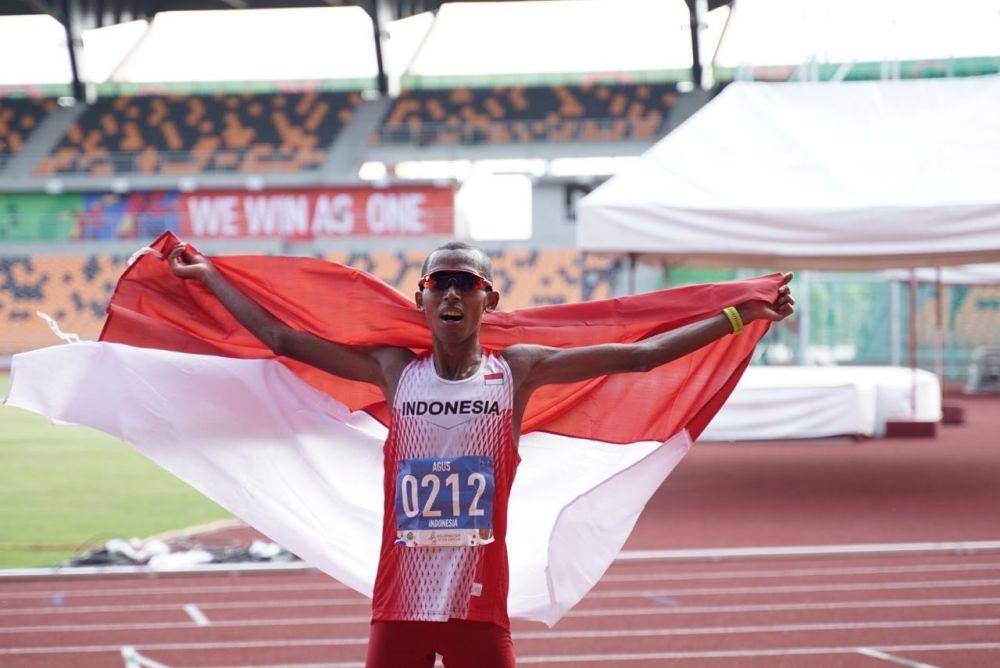 Agus Prayogo mendapat medali emas di nomor maraton putra. Twitter/@the2019seagames