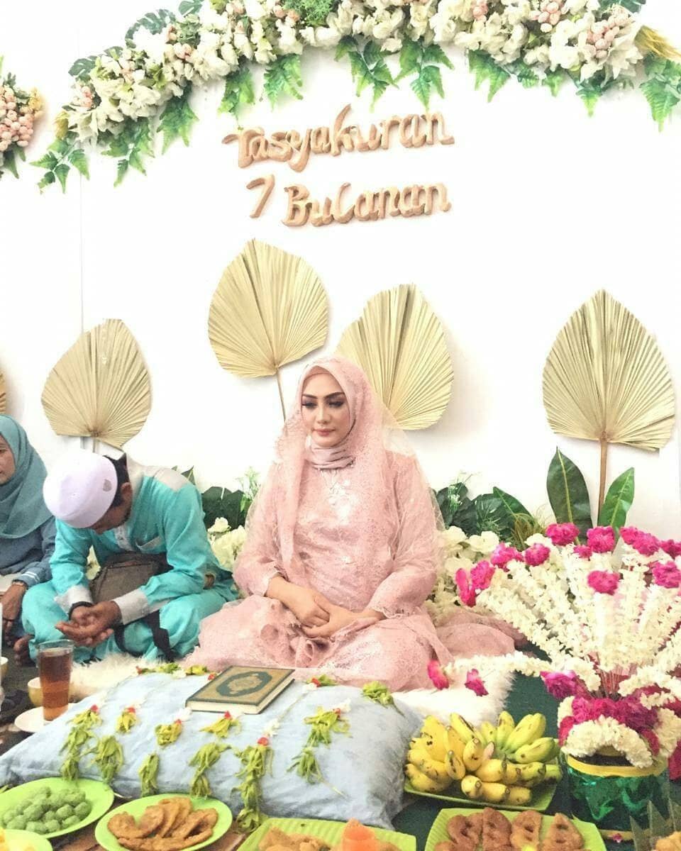 Instagram.com/almudaffaputri_