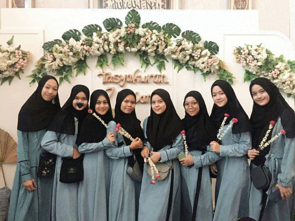 Instagram.com/almudaffaputri_