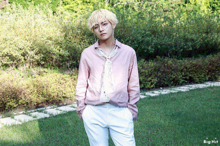 Instagram.com/bts_v