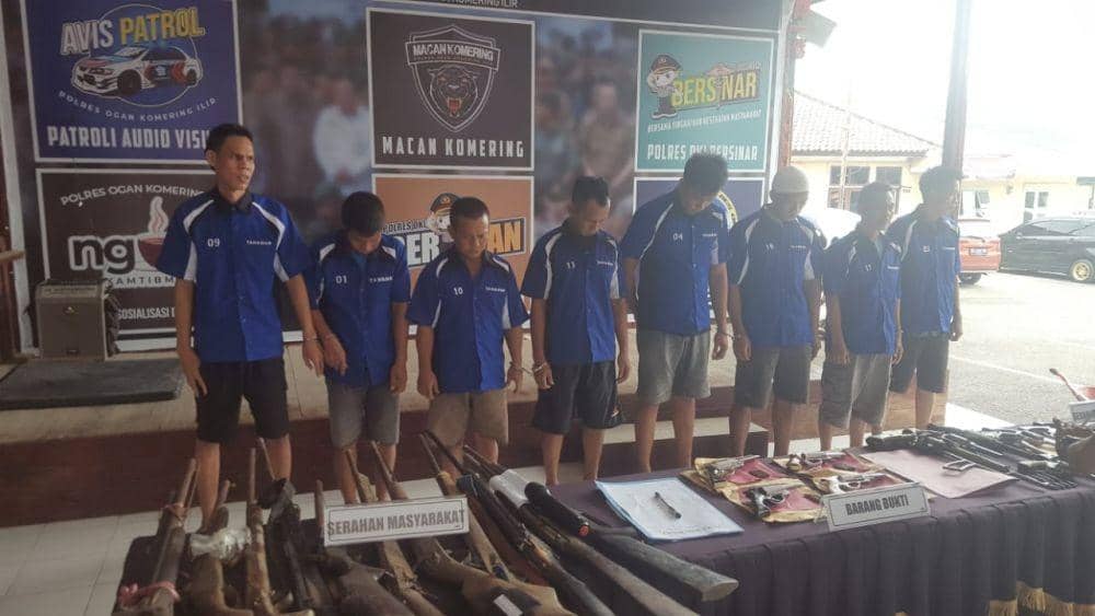 Pada tersangka pemilik dan pembuat senpira (IDN Times/Istimewa Polres OKI)