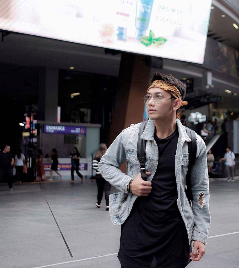 instagram.com/@itsjohnmartint