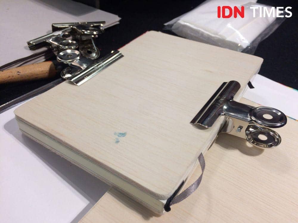 Marbling art. 6 Desember 2019. IDN Times/M. Tarmizi Murdianto