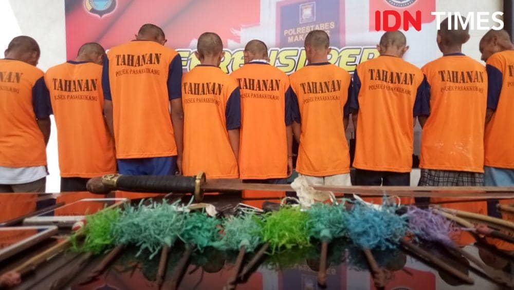 Komplotan begal sadis dalam ekspos di Mako Polrestabes Makassar, Sabtu (7/12) / Sahrul Ramadan