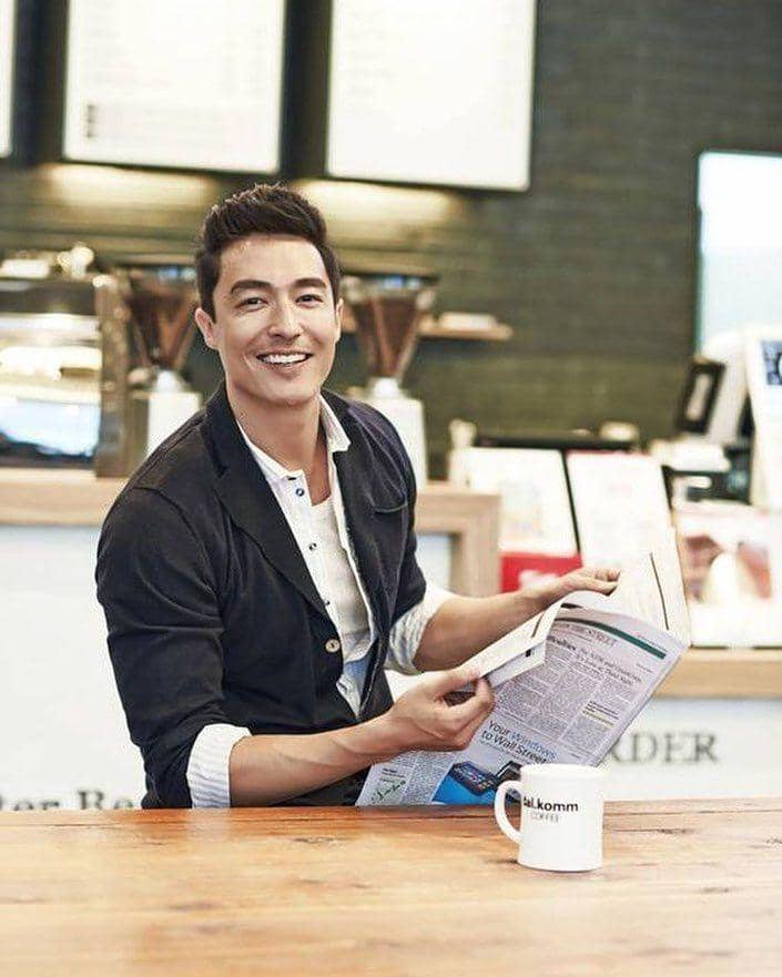 instagram.com/danielhenney