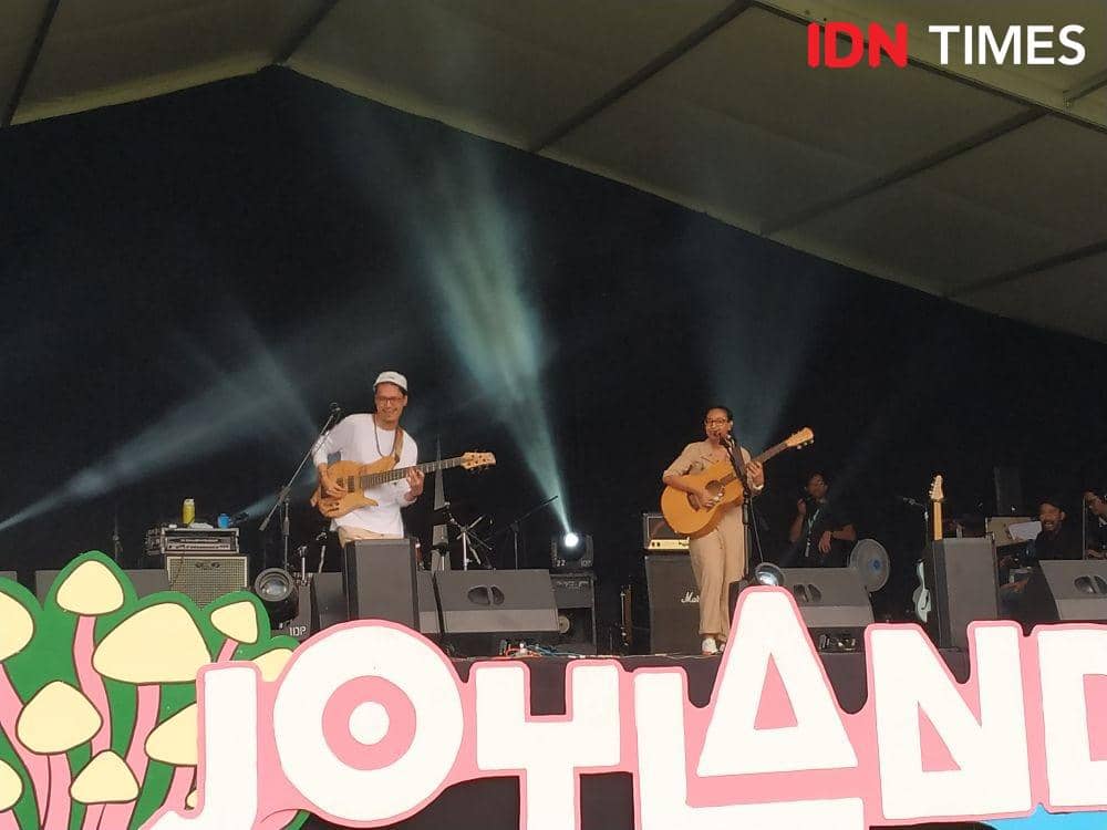Endah N Rhesa dalam Joyland Festival 2019 di Jakarta. 7 Desember 2019. IDN Times/Nadia Umara