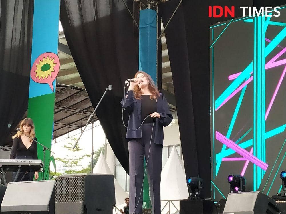TOPS dalam Joyland Festival 2019 di Jakarta. 7 Desember 2019. IDN Times/Nadia Umara