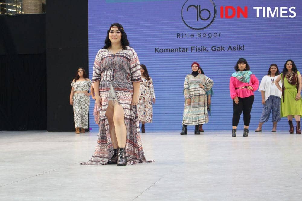 Ririe Bogar with plus Size Models Performance. 7 Desember 2019. IDN Times/Klara Livia