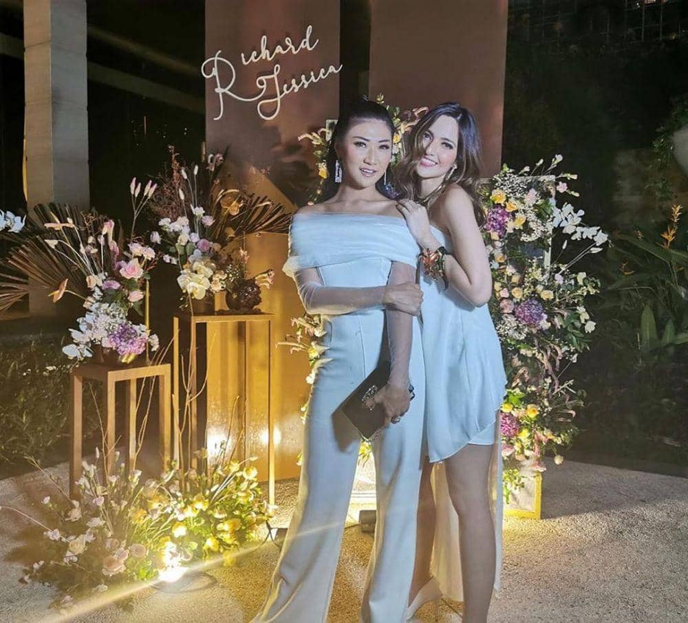 instagram.com/theresawienathan