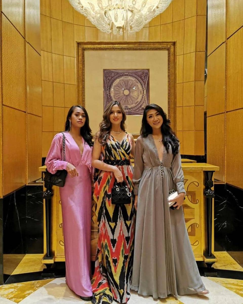 instagram.com/theresawienathan