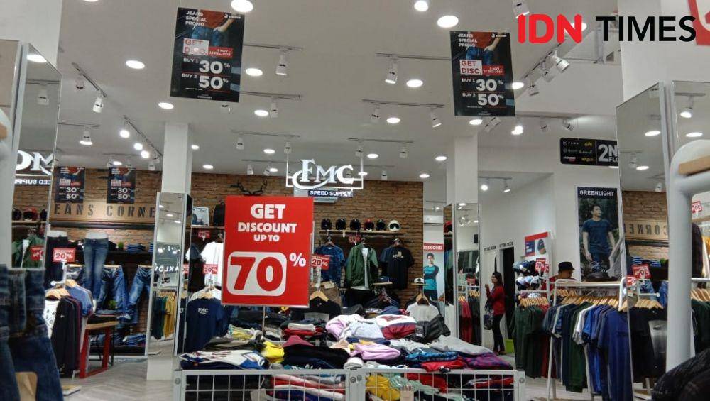 Peresmian store 3Second di Jalan Dr Mansyur Medan (IDN Times/Indah Permata Sari)